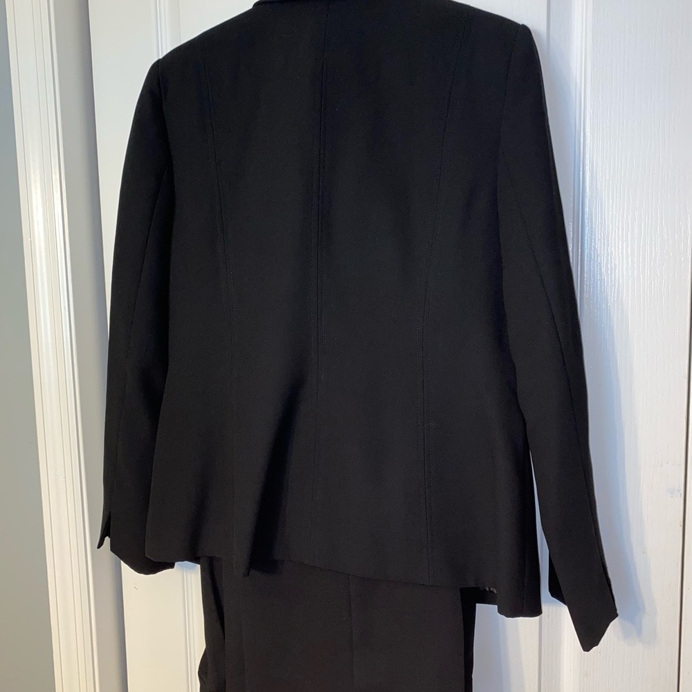 SagHarbor Blazer & Pant Suit size 10 - Picture 2 of 3